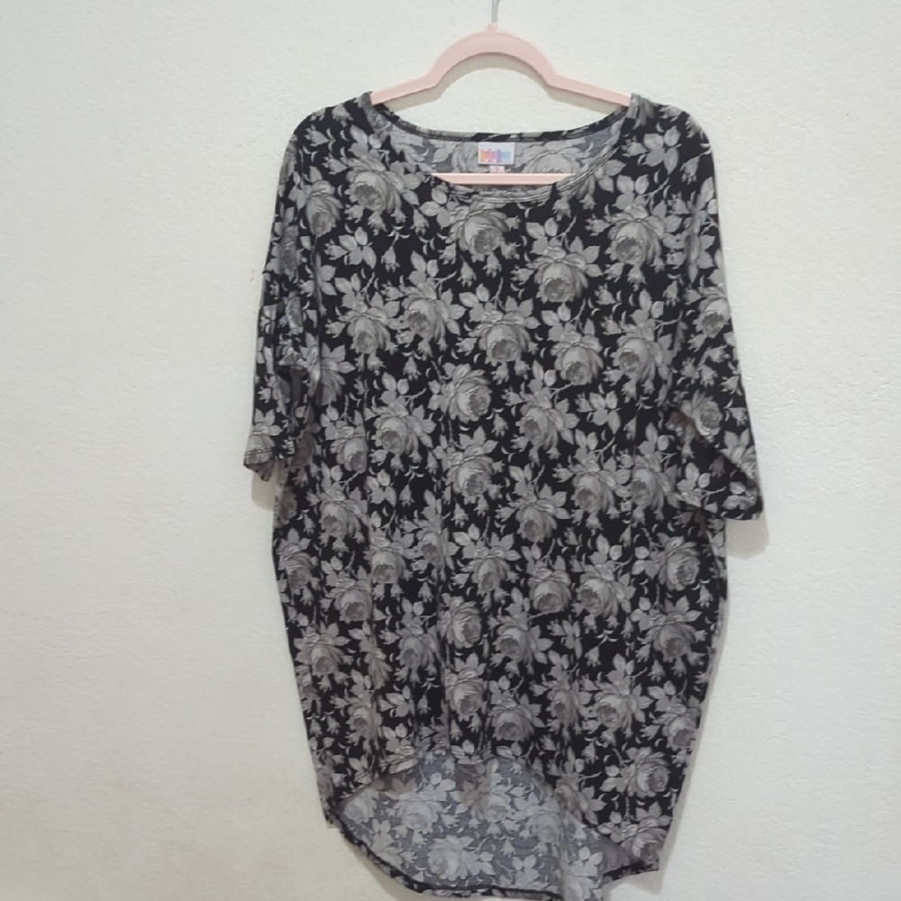 LuLaRoe Black and Gray Floral Tunic